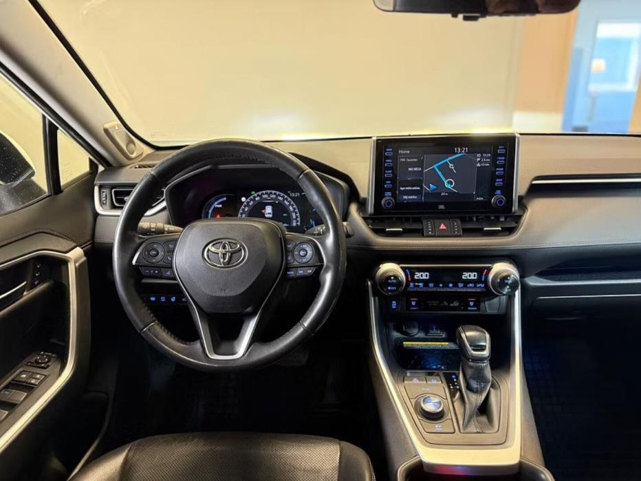 TOYOTA RAV4 2021