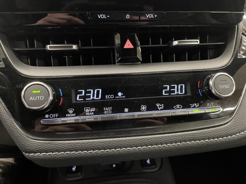 TOYOTA COROLLA 2024