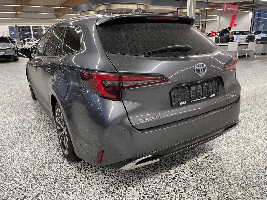 TOYOTA COROLLA 2024