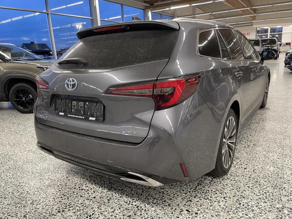TOYOTA COROLLA 2024