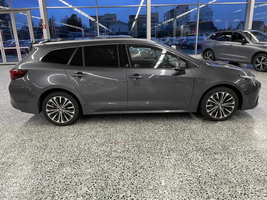 TOYOTA COROLLA 2024