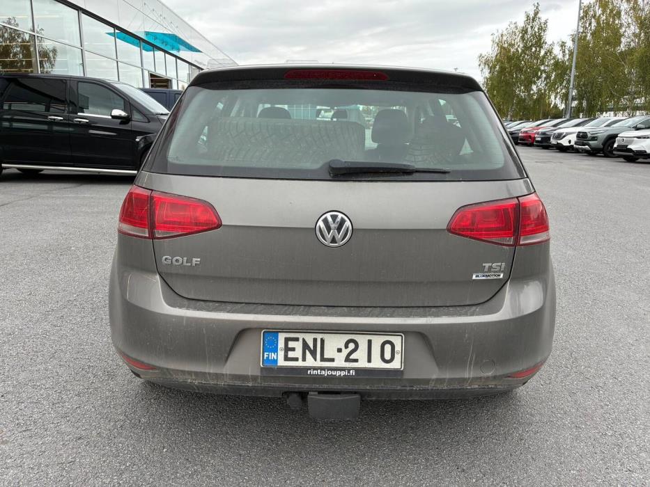 VOLKSWAGEN Golf 2015