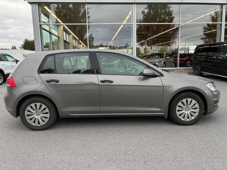 VOLKSWAGEN Golf 2015