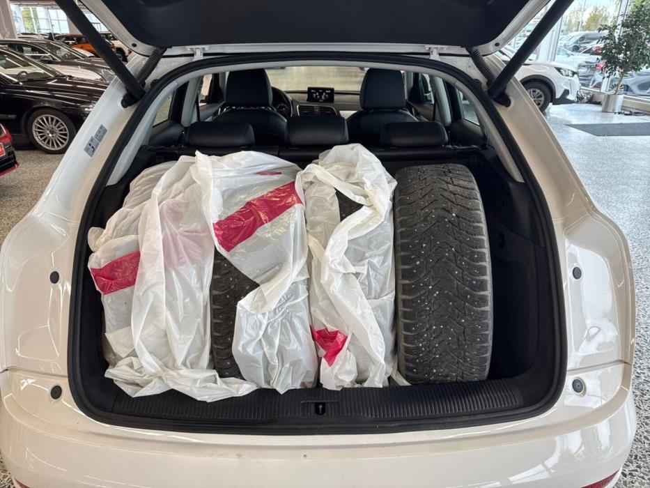 AUDI Q3 2016