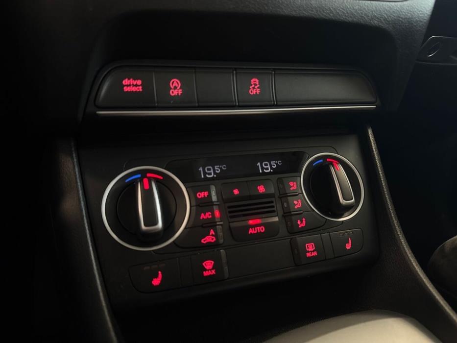 AUDI Q3 2016