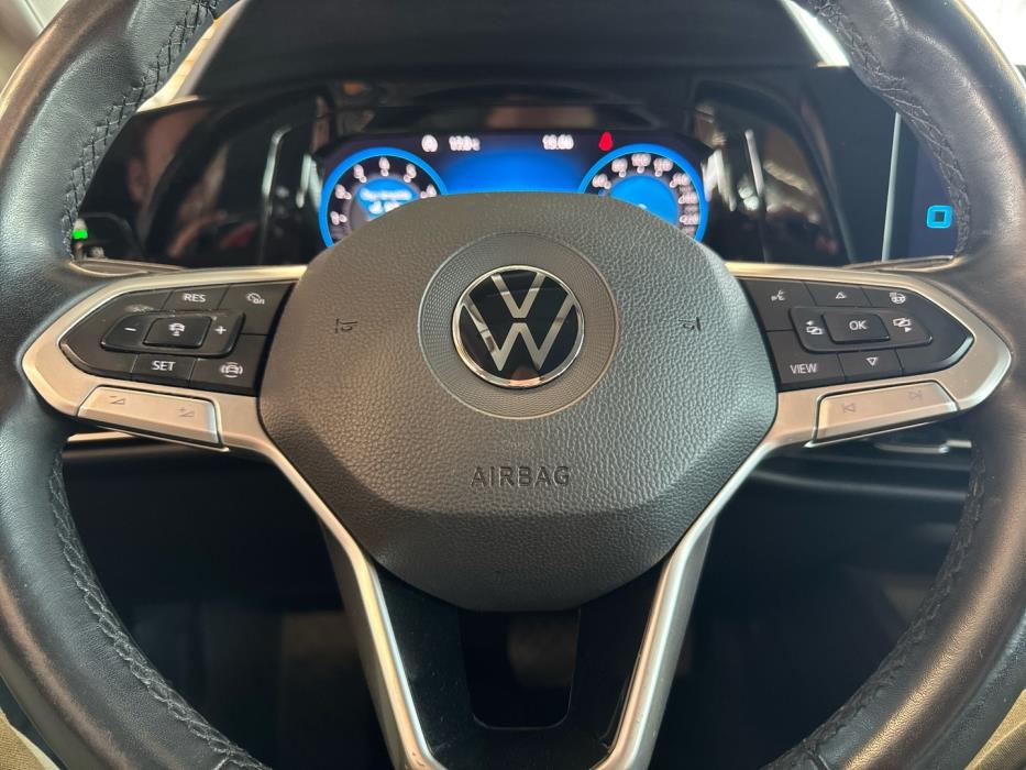 VOLKSWAGEN Golf 2021