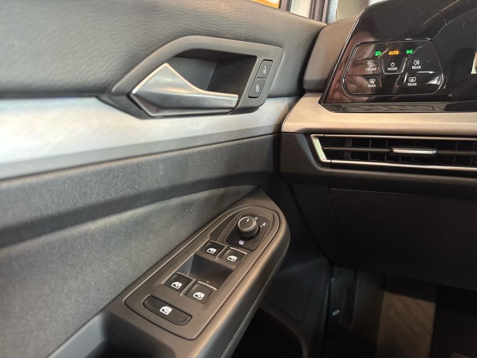 VOLKSWAGEN Golf 2021