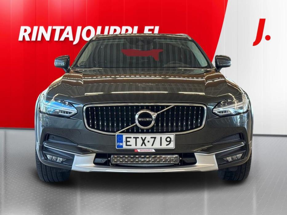 VOLVO V90 Cross Country 2018
