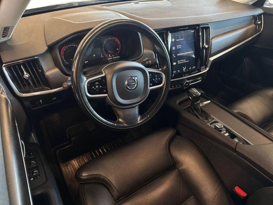 VOLVO V90 Cross Country 2018