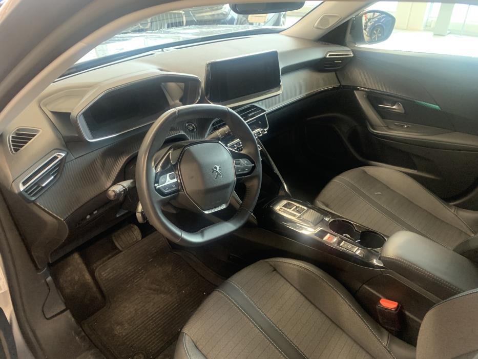PEUGEOT e-2008 2022
