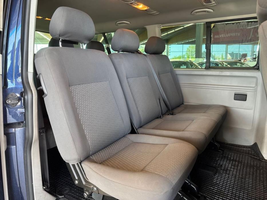 VOLKSWAGEN Caravelle 2010