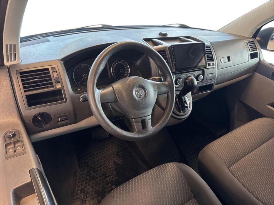 VOLKSWAGEN Caravelle 2010