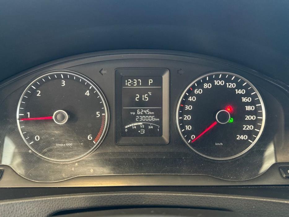 VOLKSWAGEN Caravelle 2010