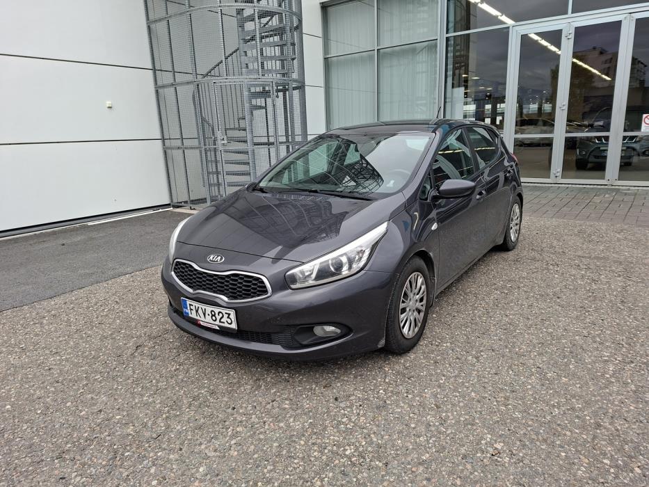 KIA cee'd 2012