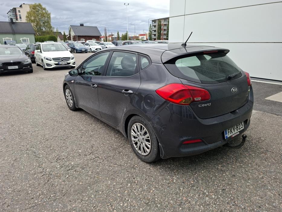 KIA cee'd 2012