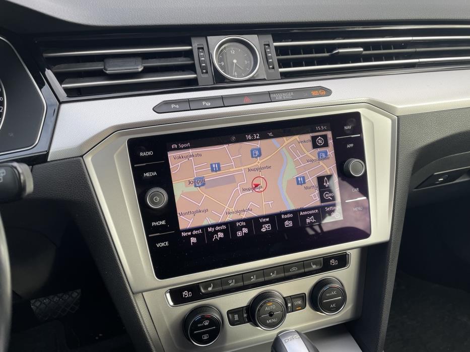 VOLKSWAGEN Passat 2019