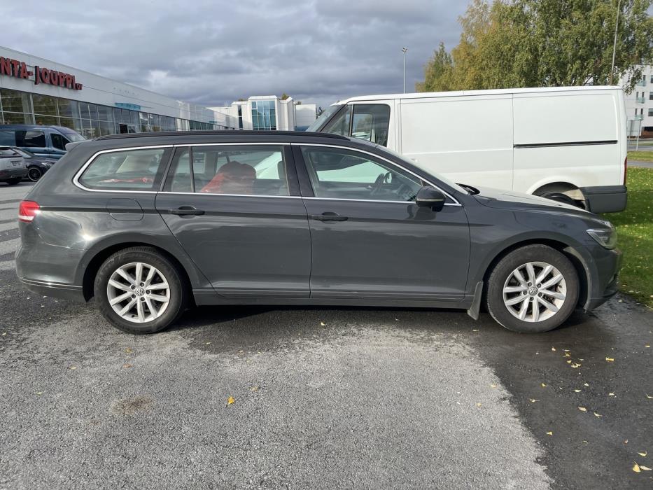 VOLKSWAGEN Passat 2019