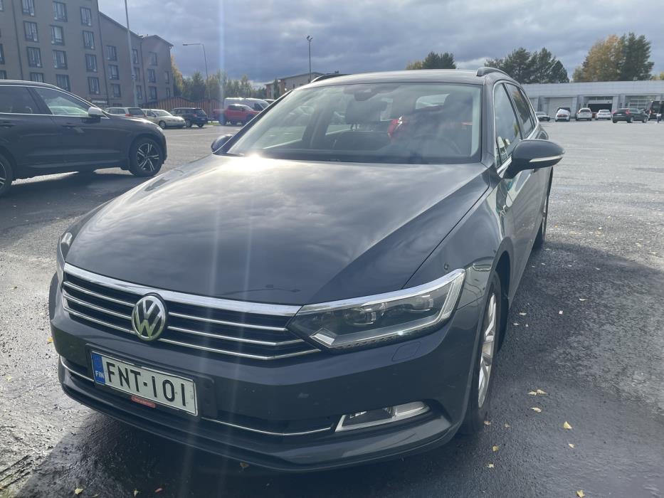 VOLKSWAGEN Passat 2019
