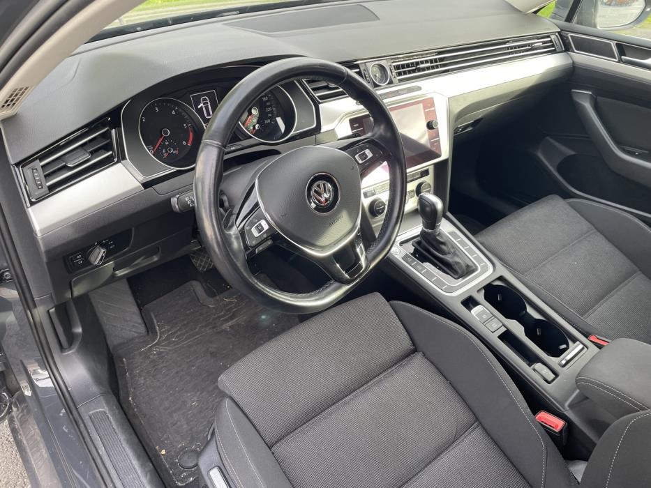 VOLKSWAGEN Passat 2019