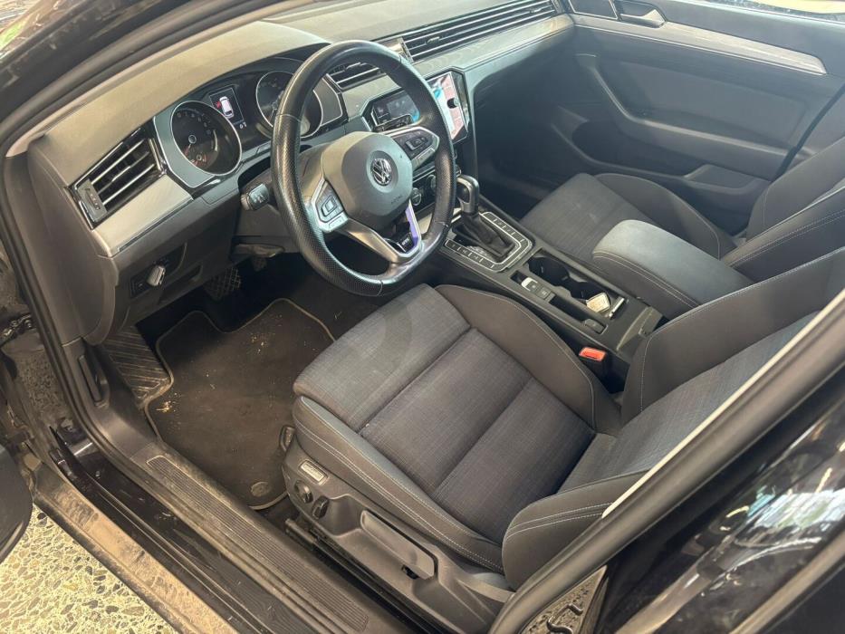 VOLKSWAGEN Passat 2019