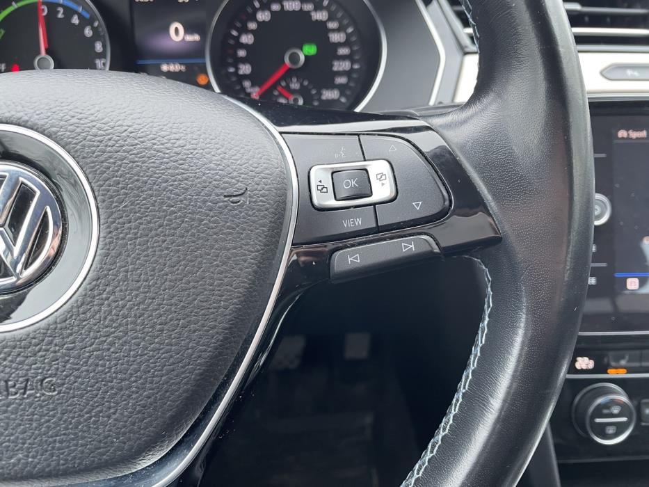 VOLKSWAGEN Passat 2019