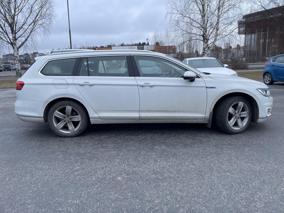 VOLKSWAGEN Passat 2019