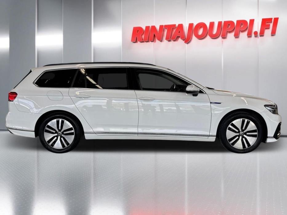 VOLKSWAGEN Passat 2021