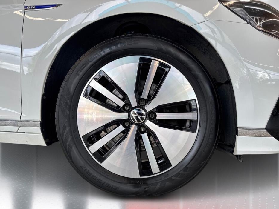 VOLKSWAGEN Passat 2021