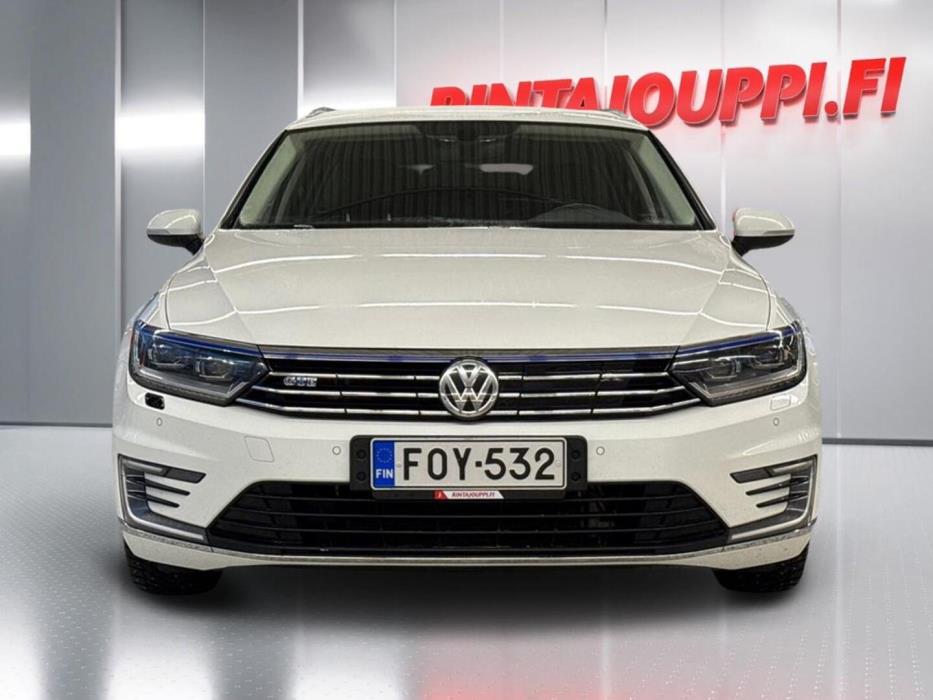 VOLKSWAGEN Passat 2018