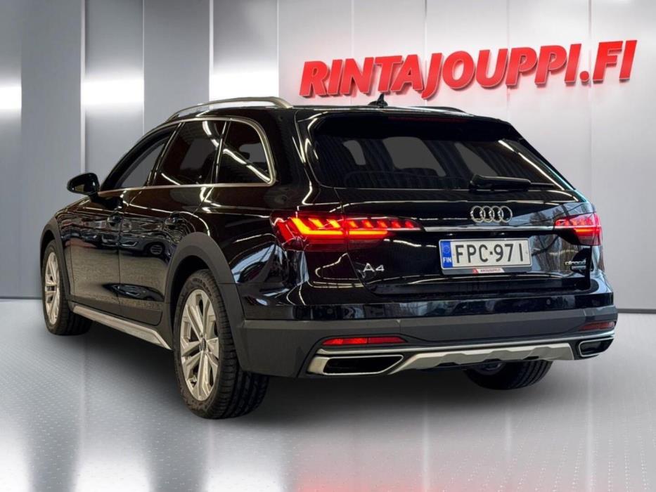 AUDI A4 allroad quattro 2022