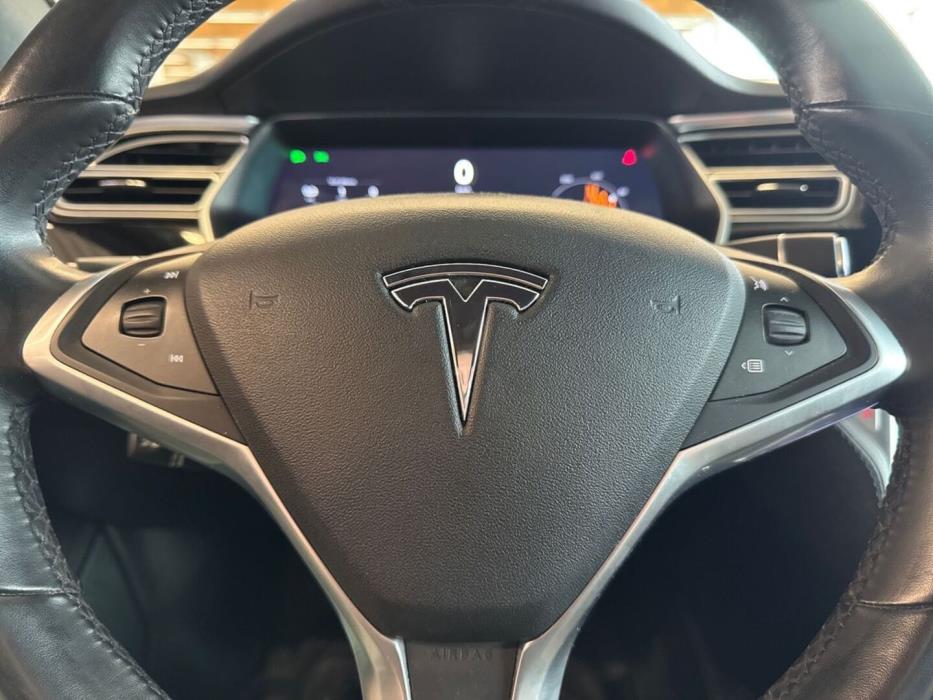 TESLA Model S 2018