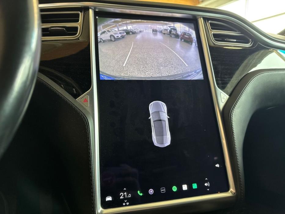 TESLA Model S 2018