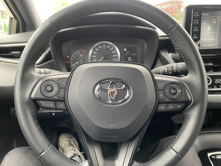 TOYOTA Corolla 2021