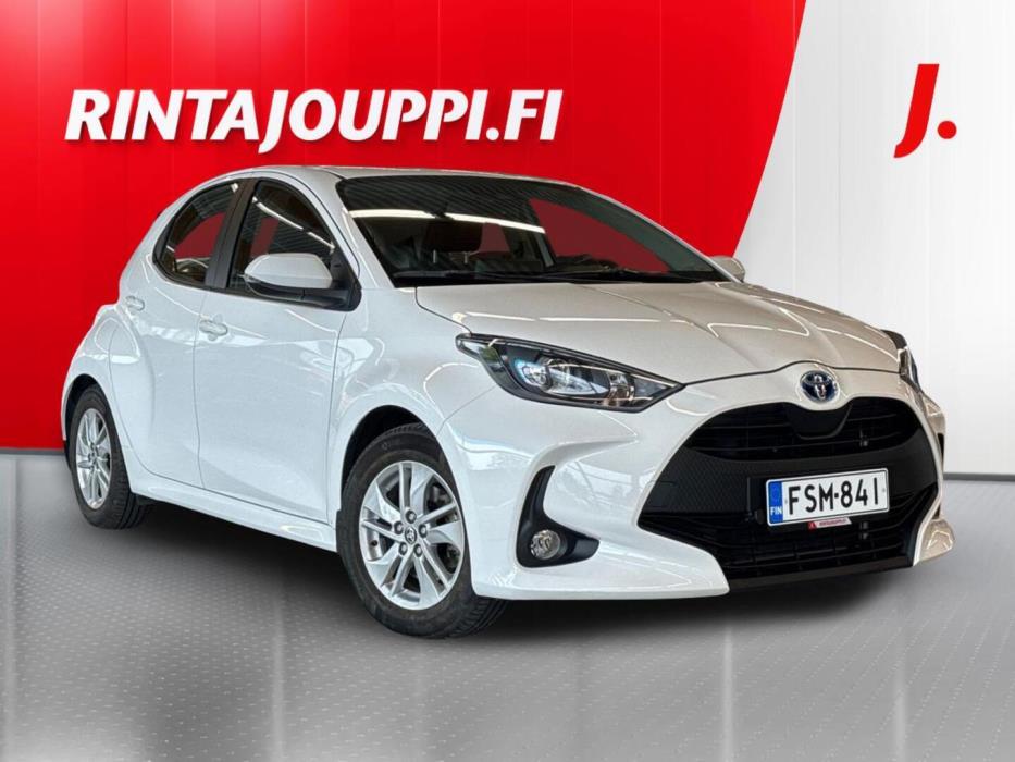 TOYOTA Yaris 2023
