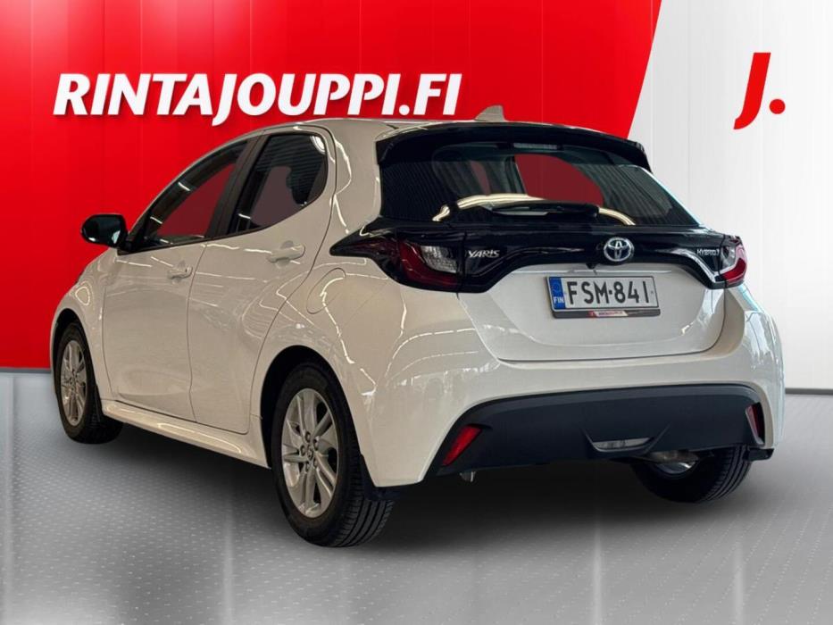 TOYOTA Yaris 2023