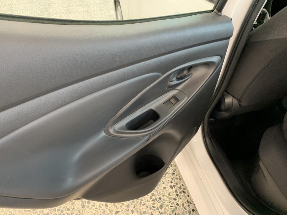 TOYOTA Yaris 2023