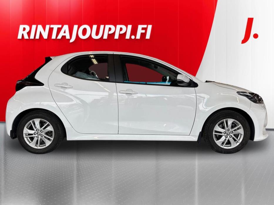 TOYOTA Yaris 2023