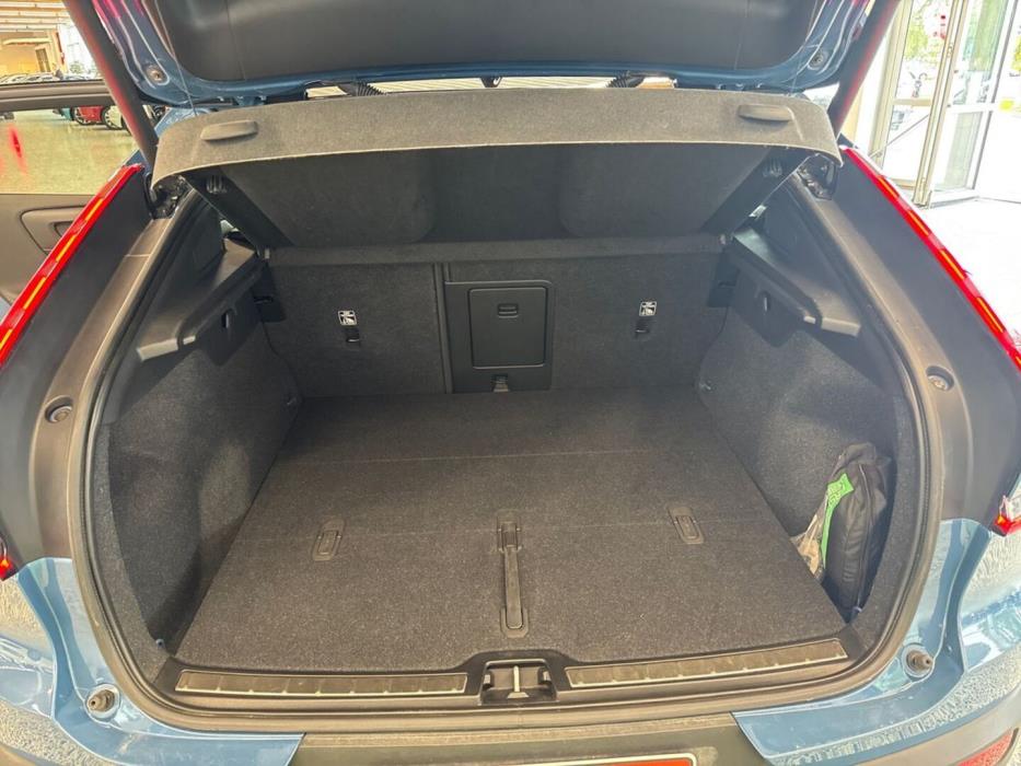 VOLVO C40 2023