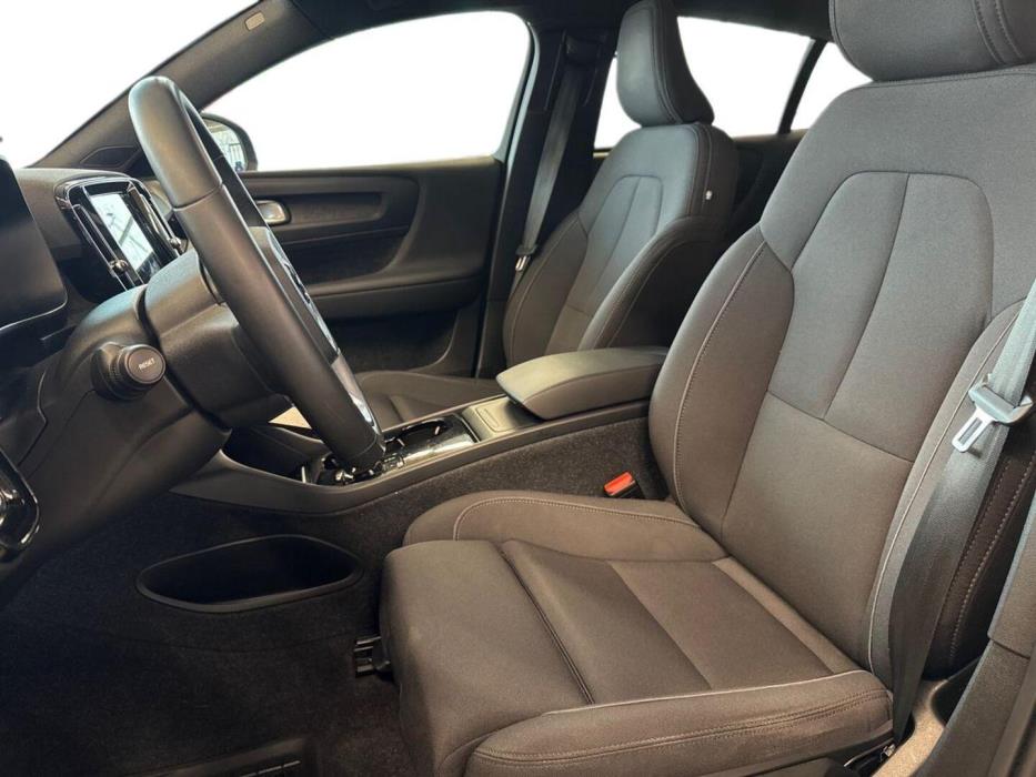 VOLVO C40 2023