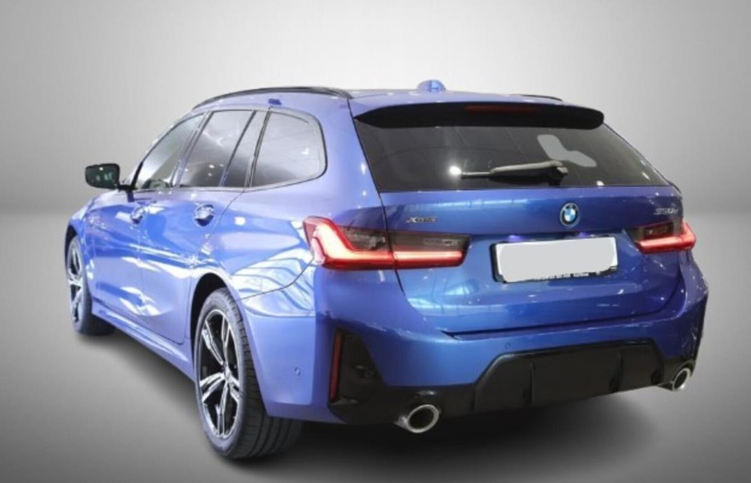 BMW 330 2025
