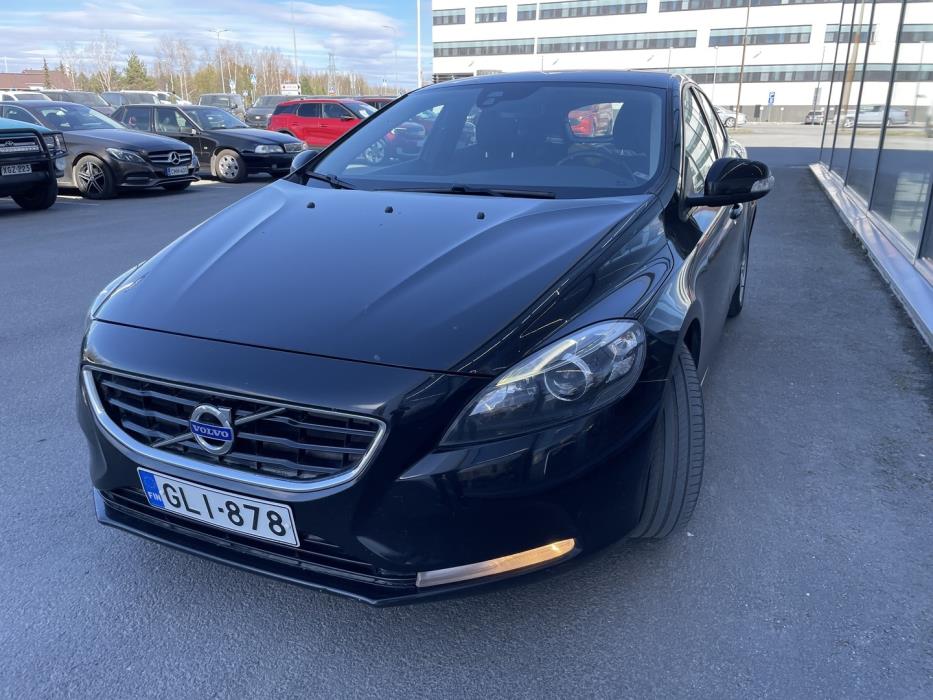 VOLVO V40 2014