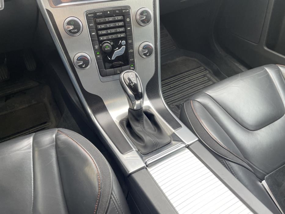 VOLVO XC60 2015