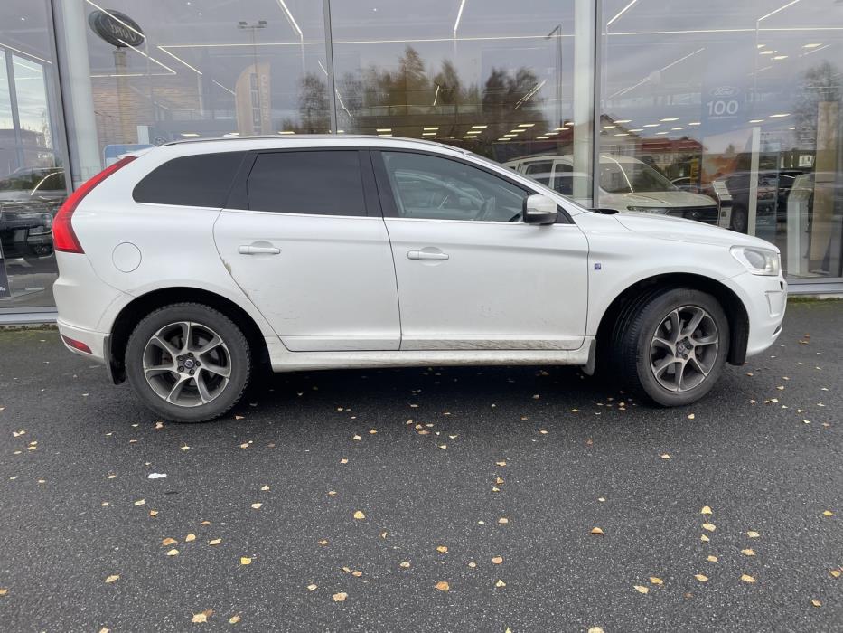 VOLVO XC60 2015