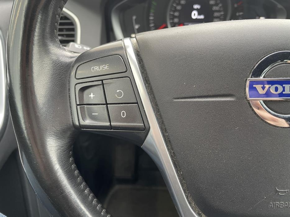VOLVO XC60 2015