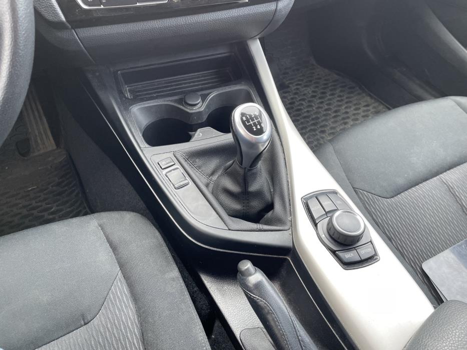 BMW 118 2016
