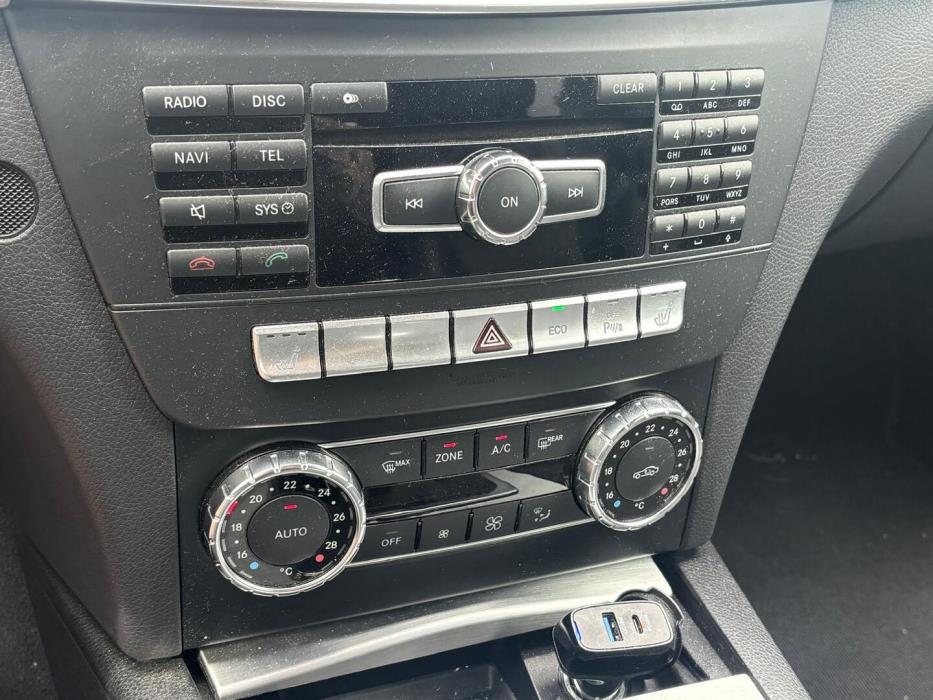 MERCEDES-BENZ C 2011