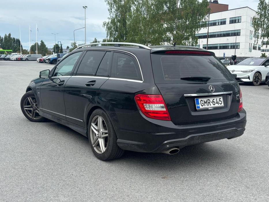 MERCEDES-BENZ C 2011