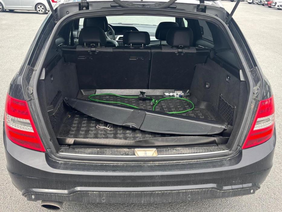 MERCEDES-BENZ C 2011