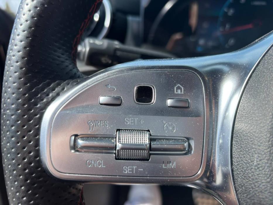 MERCEDES-BENZ CLA 2019