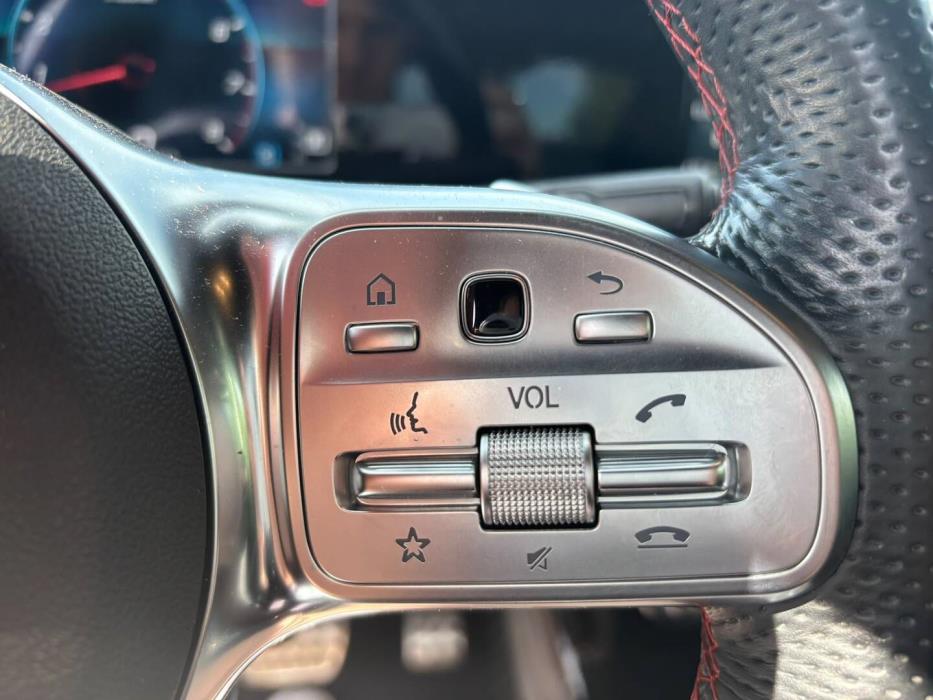 MERCEDES-BENZ CLA 2019